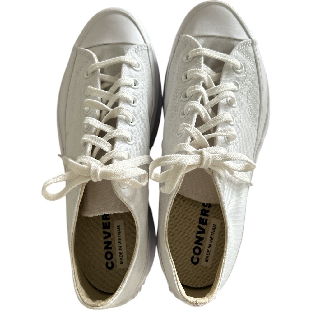 Women’s Converse Run Star Hike Low Triple White size 10.5